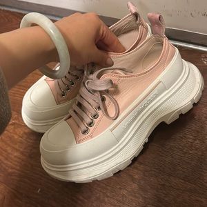 Alexander McQueen tread slick lace up sneakers size 5-5.5 US EU35